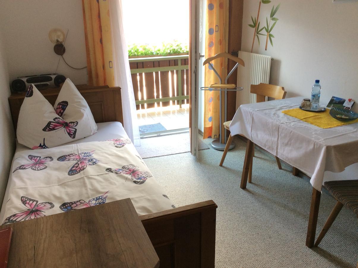 Haus Eder Burgi Hotel Nikolsdorf Room photo